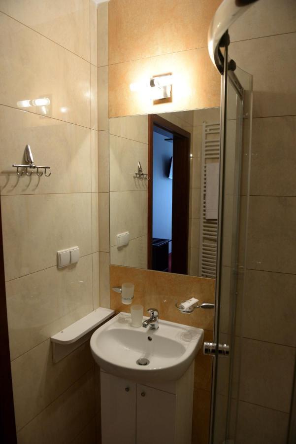 Quest Hotel - Dawniej Hotel Planeta Brzesko Dış mekan fotoğraf