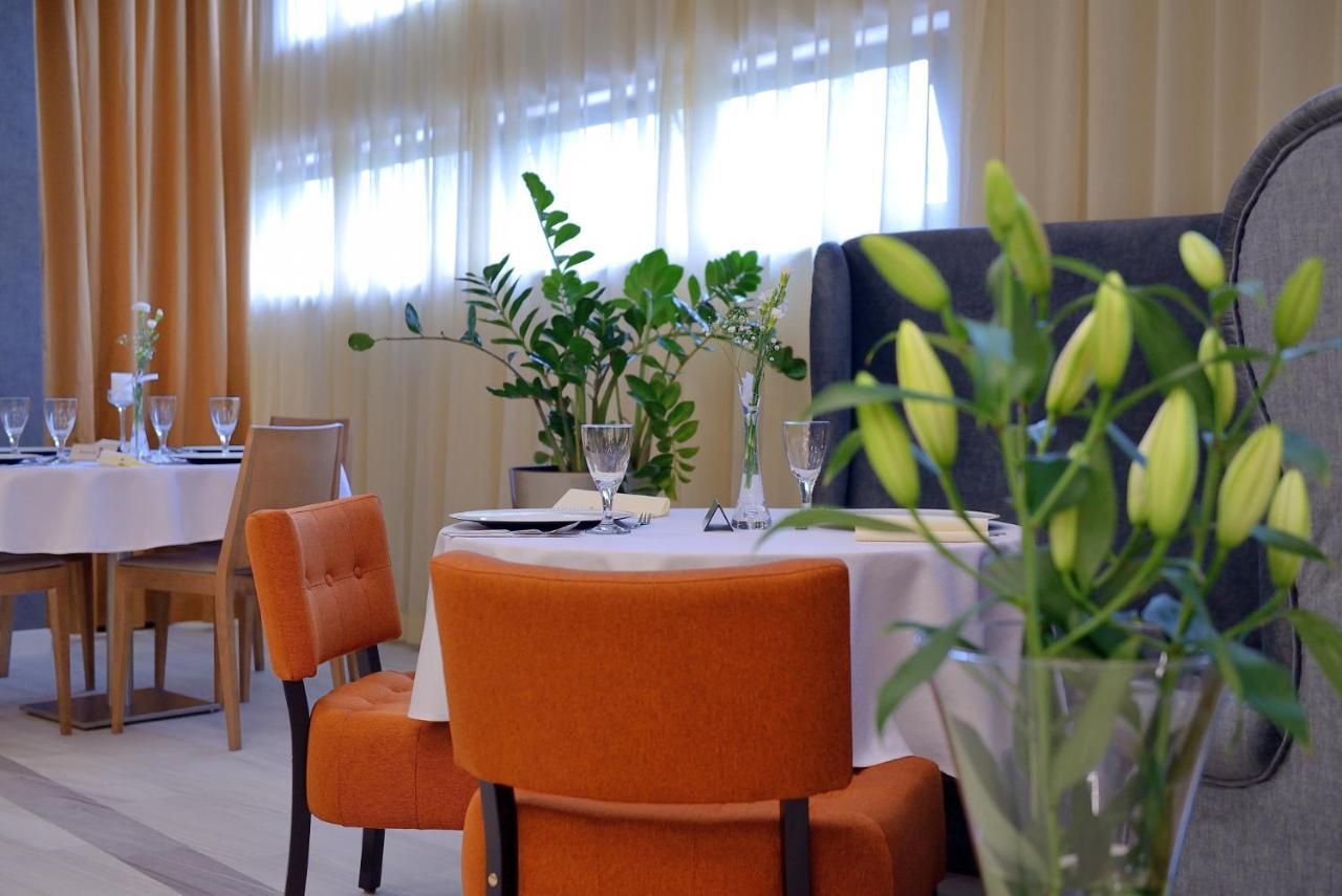 Quest Hotel - Dawniej Hotel Planeta Brzesko Dış mekan fotoğraf