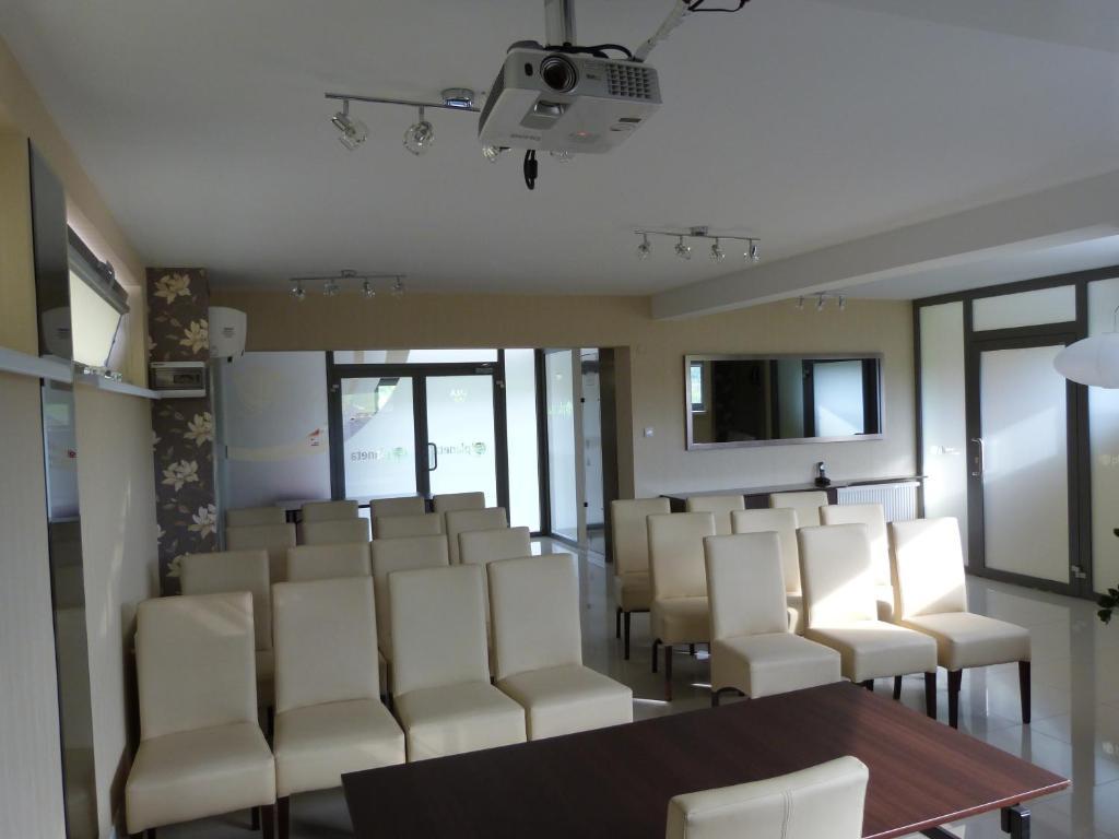 Quest Hotel - Dawniej Hotel Planeta Brzesko Dış mekan fotoğraf