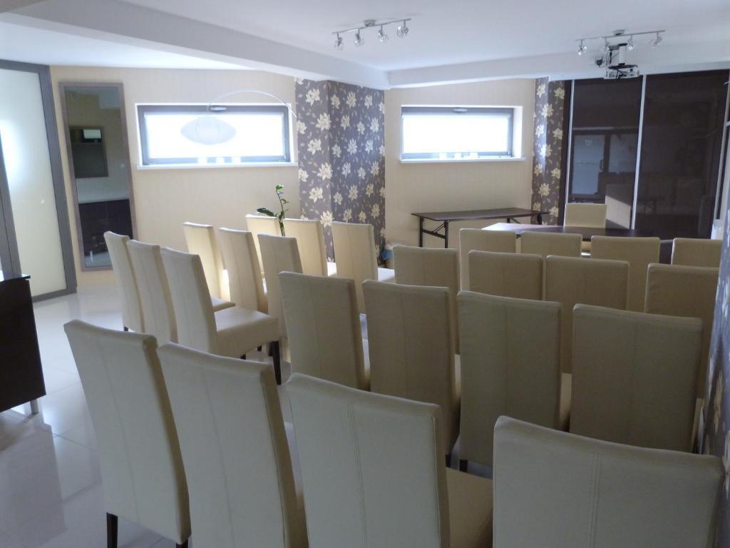 Quest Hotel - Dawniej Hotel Planeta Brzesko Dış mekan fotoğraf